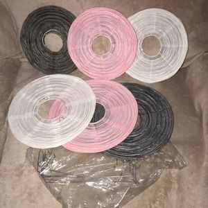 Set of 6 paper lanterns with silver hardware 💕